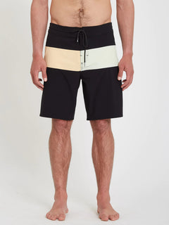 SHORT VISION LIBERATORS 19 - BLK - VOLCOM